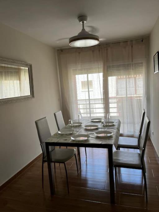 Apartamento En Ісла-Крістіна Екстер'єр фото