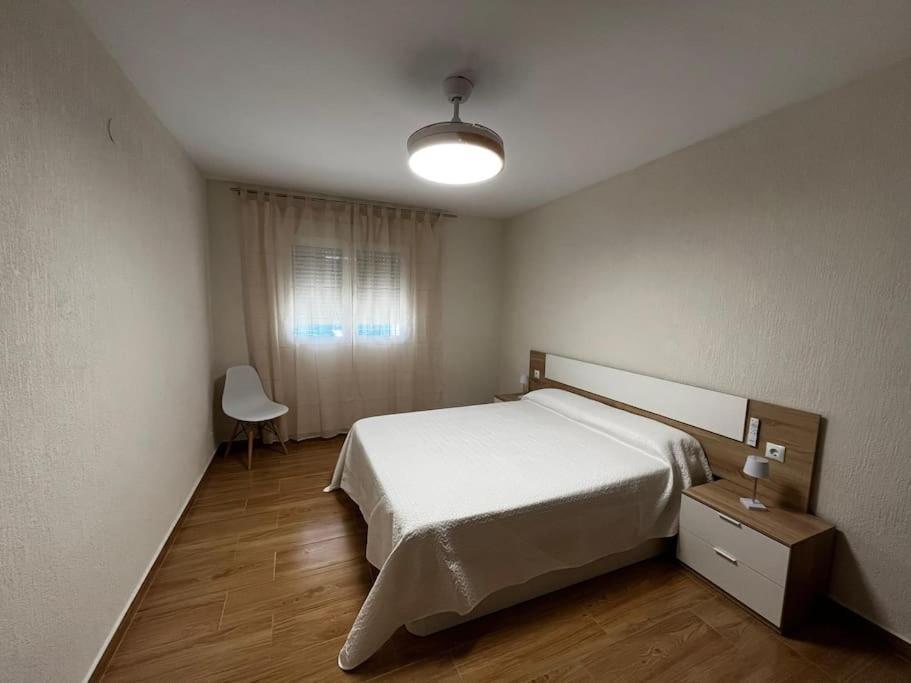 Apartamento En Ісла-Крістіна Екстер'єр фото