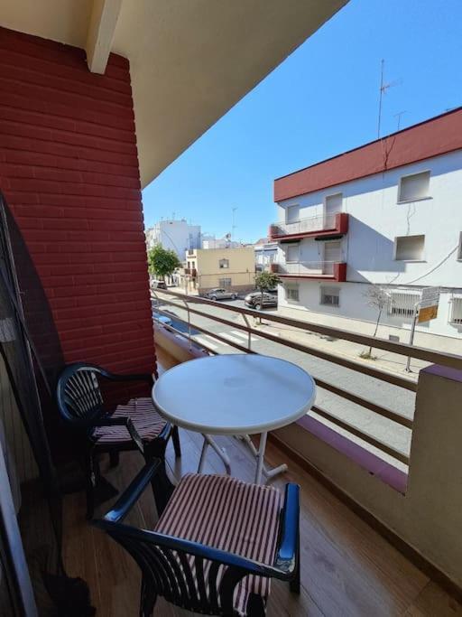 Apartamento En Ісла-Крістіна Екстер'єр фото
