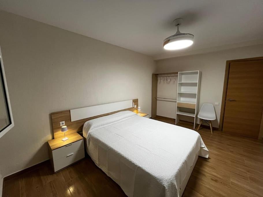 Apartamento En Ісла-Крістіна Екстер'єр фото